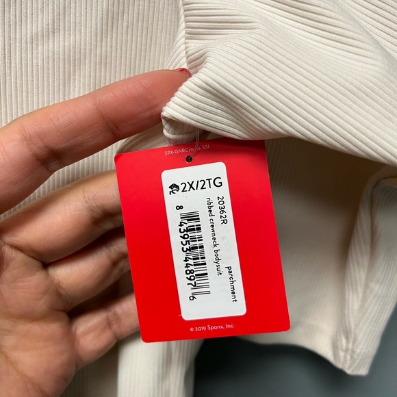 Spanx Women's Suit Yourself Ribbed Crew Neck Short Sleeve Bodysuit - Picture 4 of 5